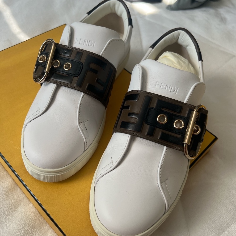Fendi Logo Strap Leather Low - Top Sneakers
